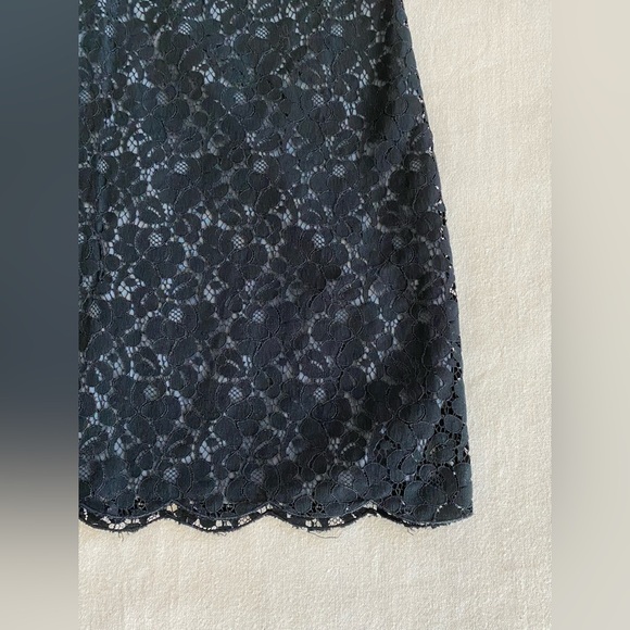 Aritzia Talula Fleetwood Lace Dress - Picture 2 of 10